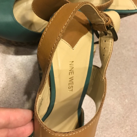 👌 Platform leopard print Nine West wedges 👌 - Picture 3 of 5